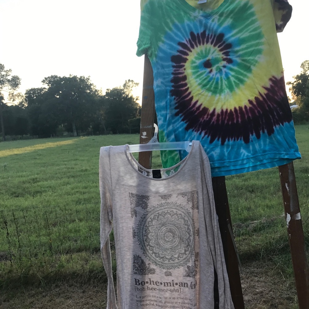 Lot 2 boho tops